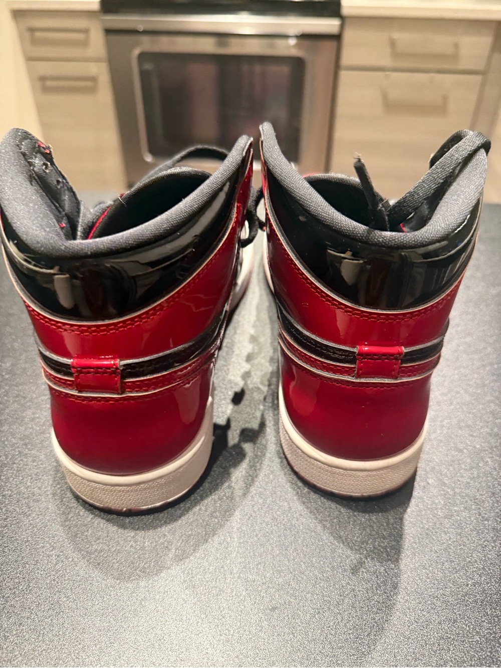 Nike Air Jordan 1 Retro High OG Black & Red Patent - Picture 7 of 11